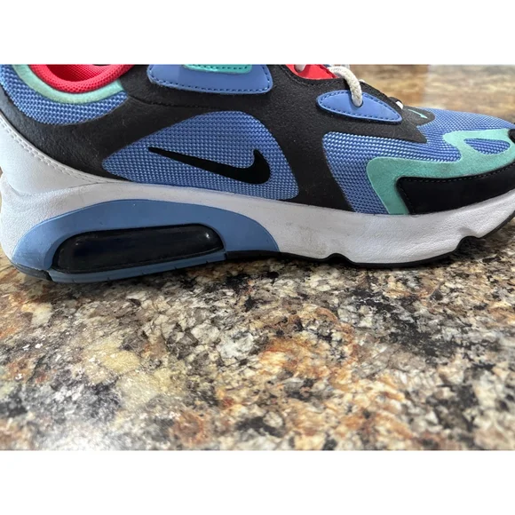 Nike Air Max 200 - Picture 9 of 13